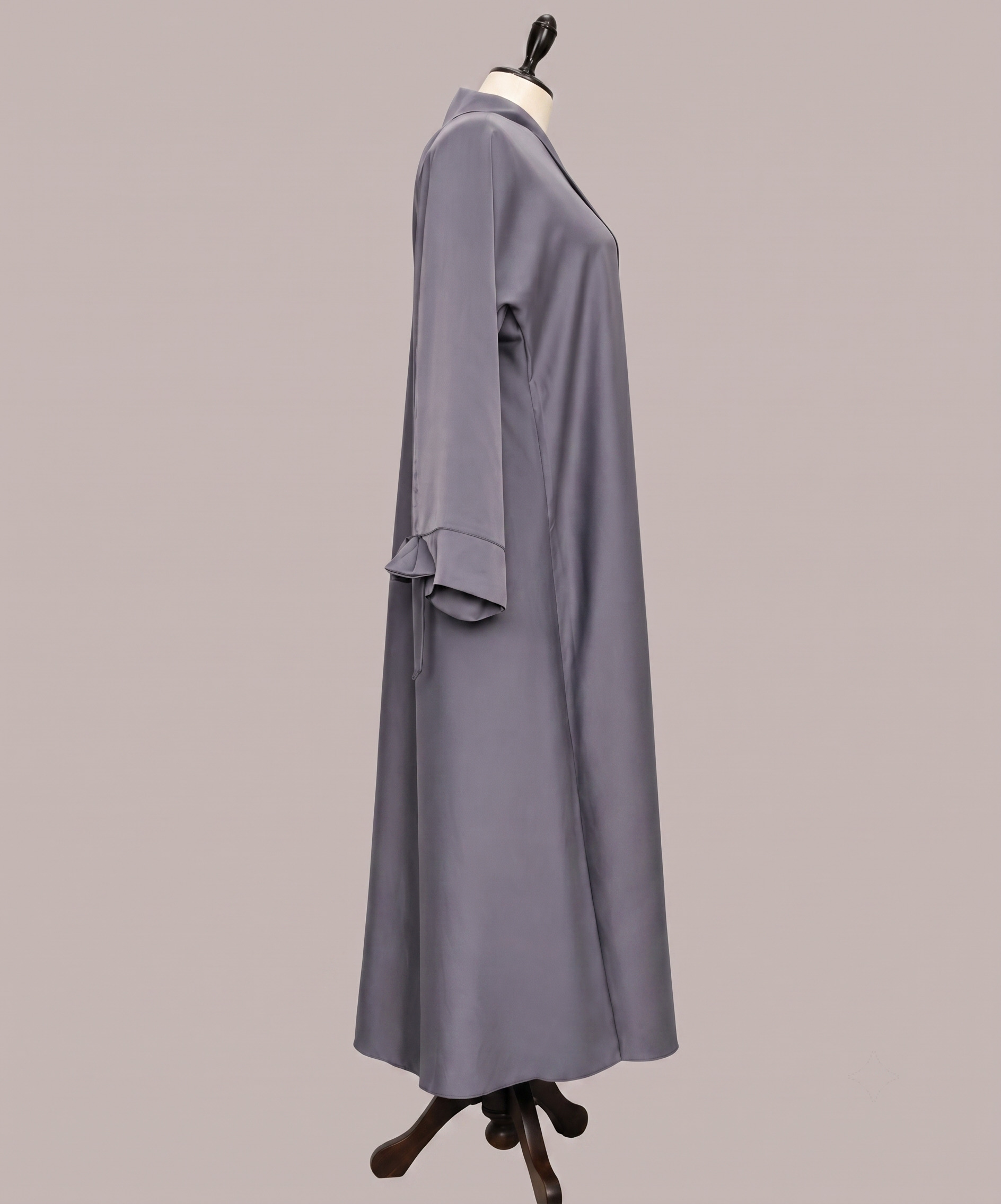Zoom Nida Front Closed Abaya - Image 9